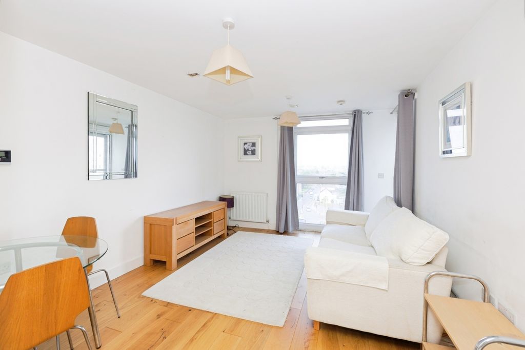 Property photo 2 of 16 Photo