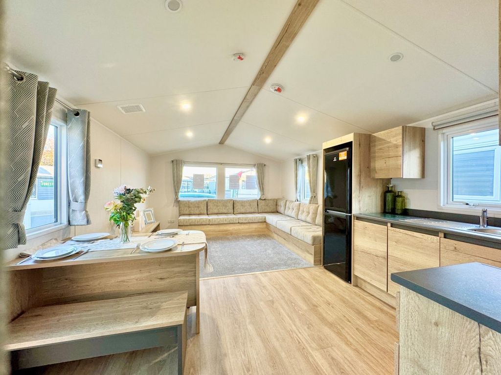 Property photo 1 of 10 Willerby Midhurst 2024 Car0064260 126460276.Jpeg