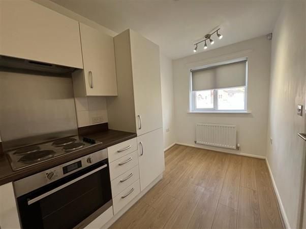 Additional image 6 of 2 bed terraced house to rentLakeside North, Scunthorpe DN16