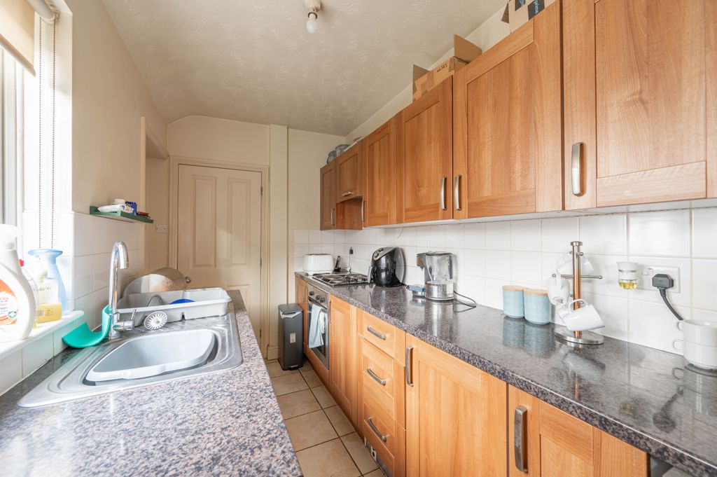 Property photo 3 of 12 Dsc_5875-Hdr