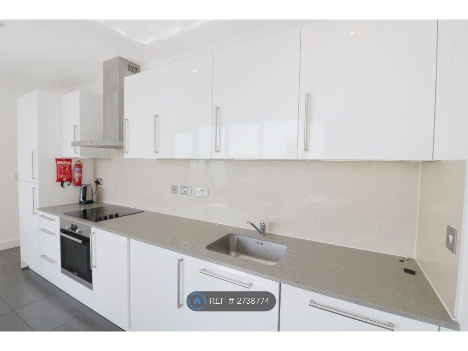 Property photo 3 of 12 Living Room-Kitchen