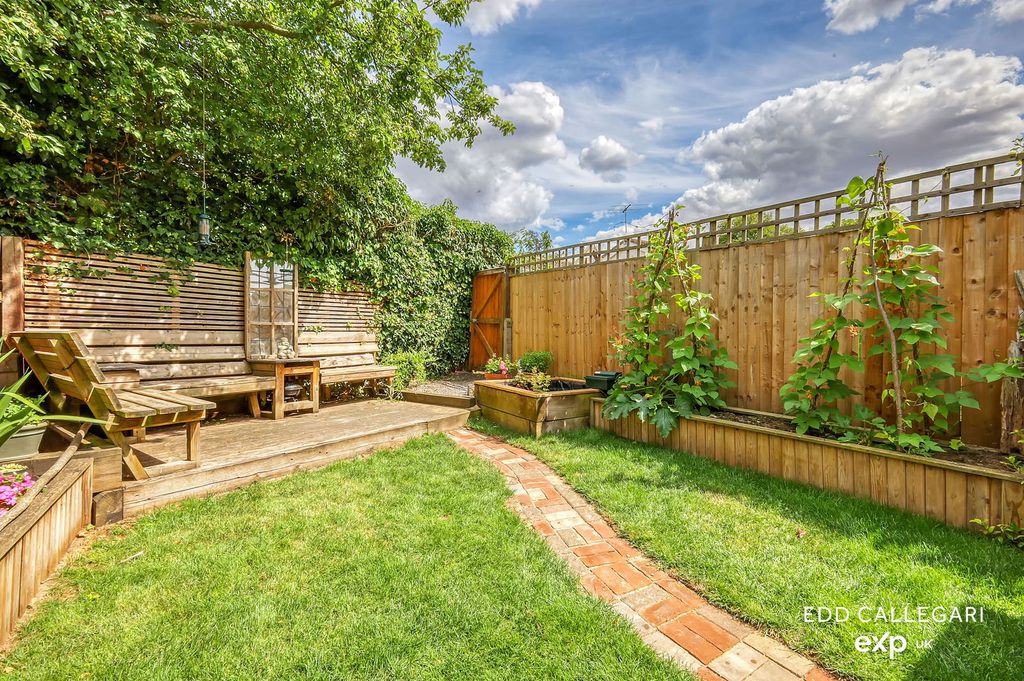 Property photo 3 of 23
