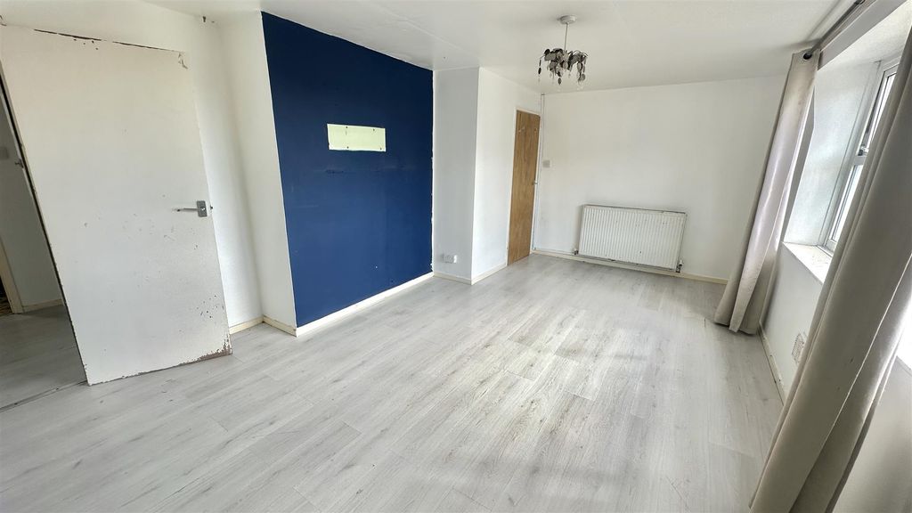 Property photo 2 of 12 20260413_104145265_Ios.Jpg