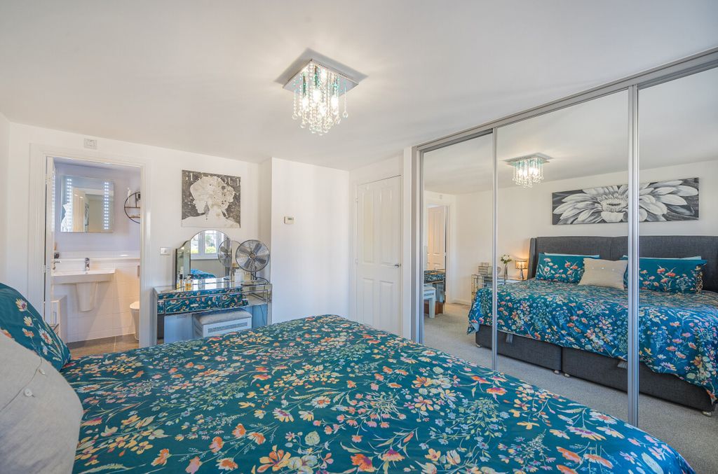 Property photo 3 of 18 1485049 (9).Jpg