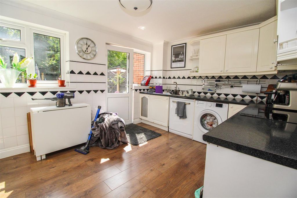 Property photo 3 of 10 Img_3760.Jpg