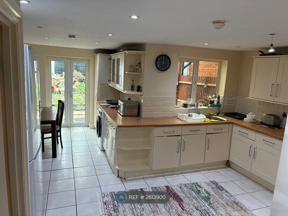 Property photo 1 of 35