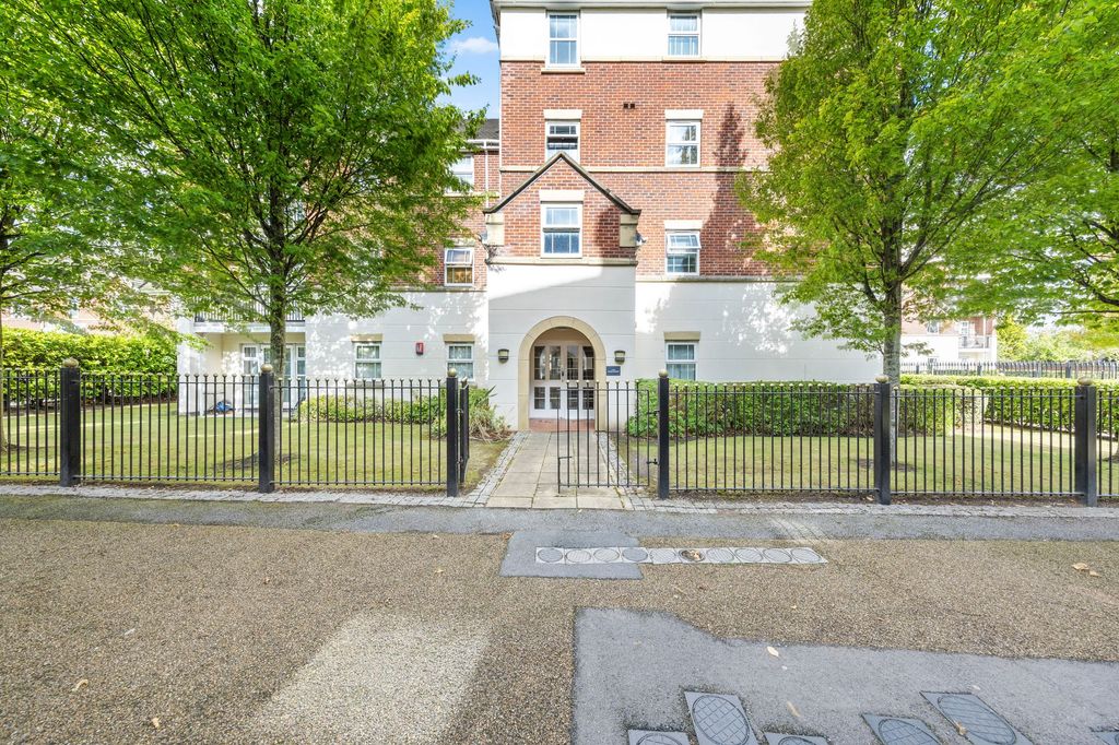 Property photo 1 of 15