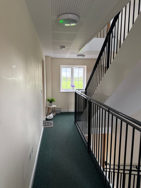 Property photo 2 of 15 Stair