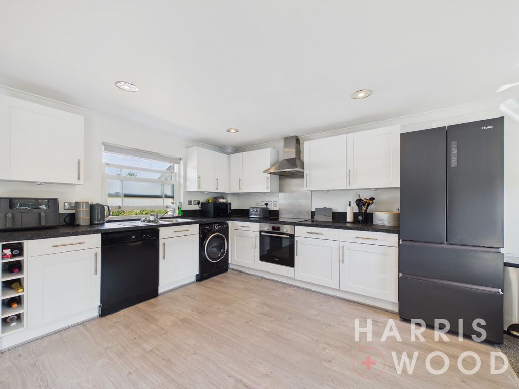 Property photo 3 of 15 5603602