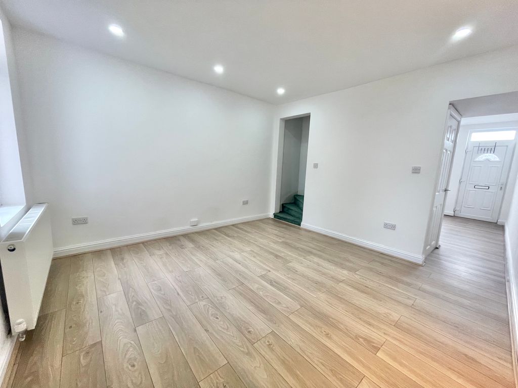 Property photo 3 of 11 Img_6593