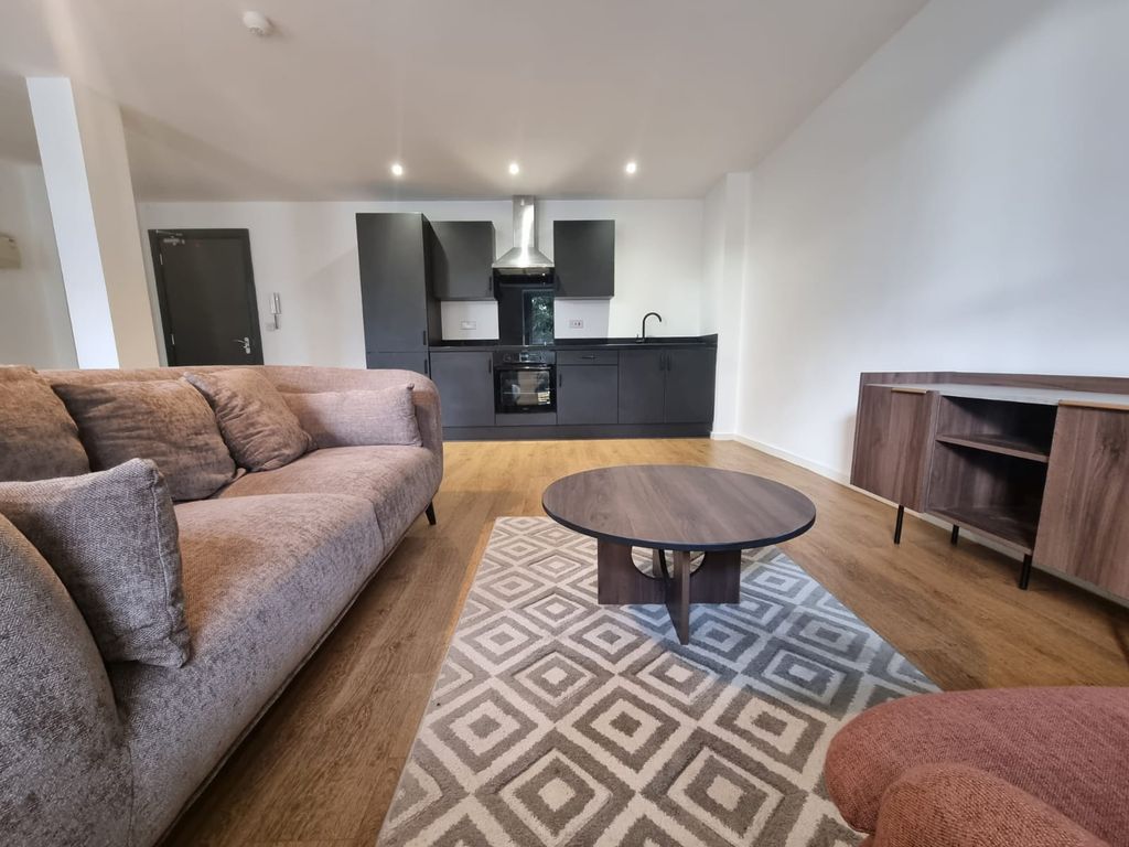 Property photo 2 of 6