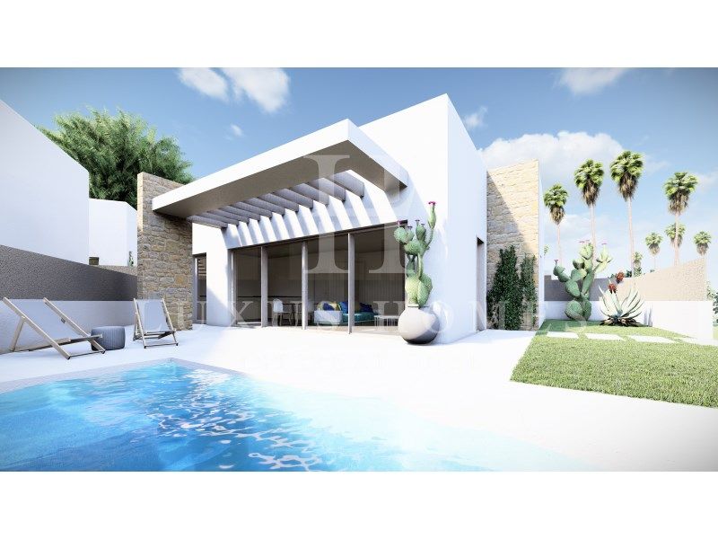 Property photo 1 of 1