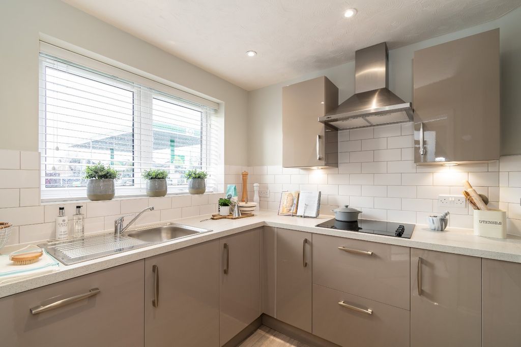 Property photo 3 of 10 Picture No. 24