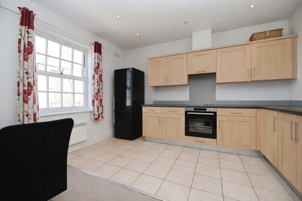 Property photo 2 of 11 Kitchen.Jpg