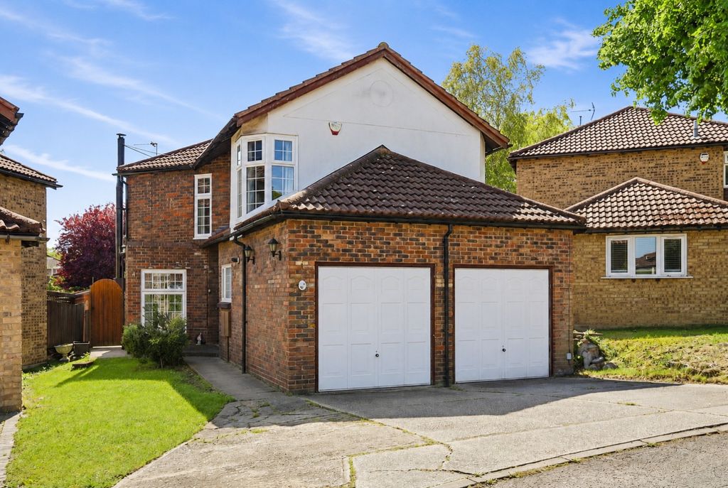 Property photo 1 of 37 5134870