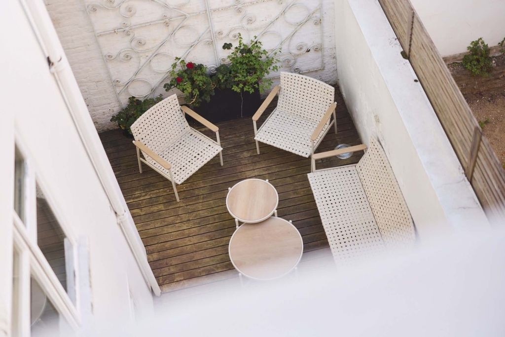 Property photo 2 of 22 57704Bd7-Ca2B-411...