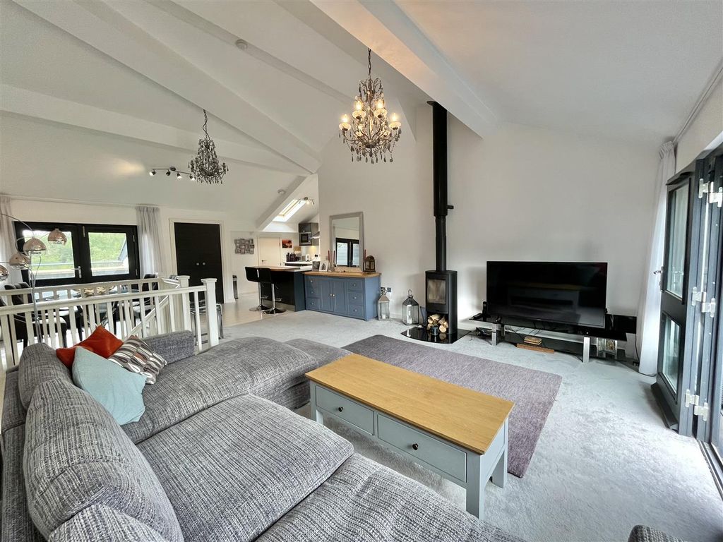 Property photo 3 of 21 Open Plan Living Room