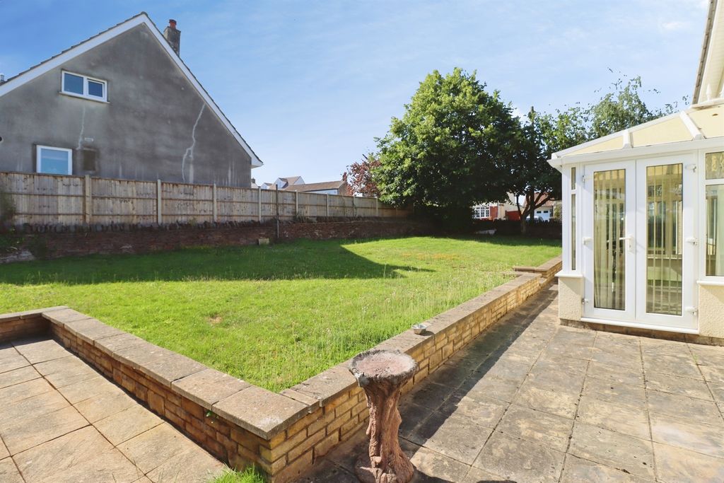 Property photo 2 of 11
