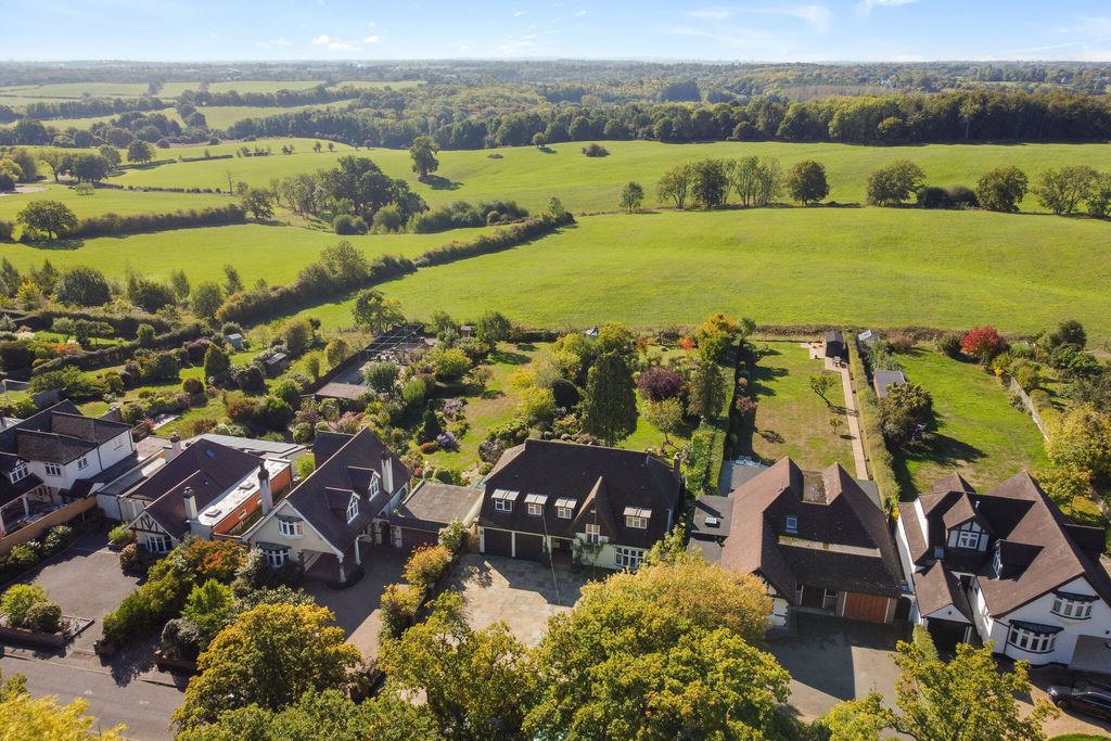 Property photo 2 of 14