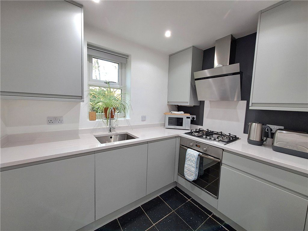 Property photo 2 of 16 Kitchen