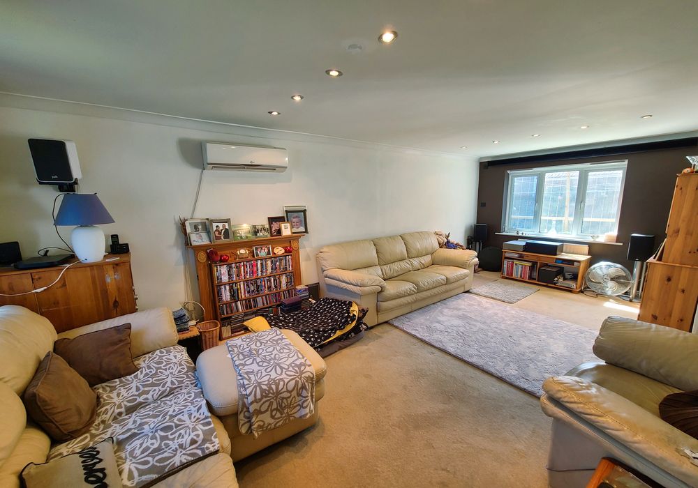 Property photo 3 of 16