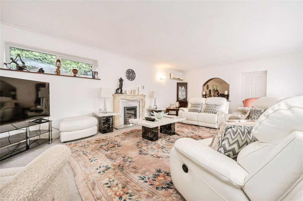 Additional image 4 of 3 bed bungalow for salePoplar Close, Leighton Buzzard, Bedfordshire LU7