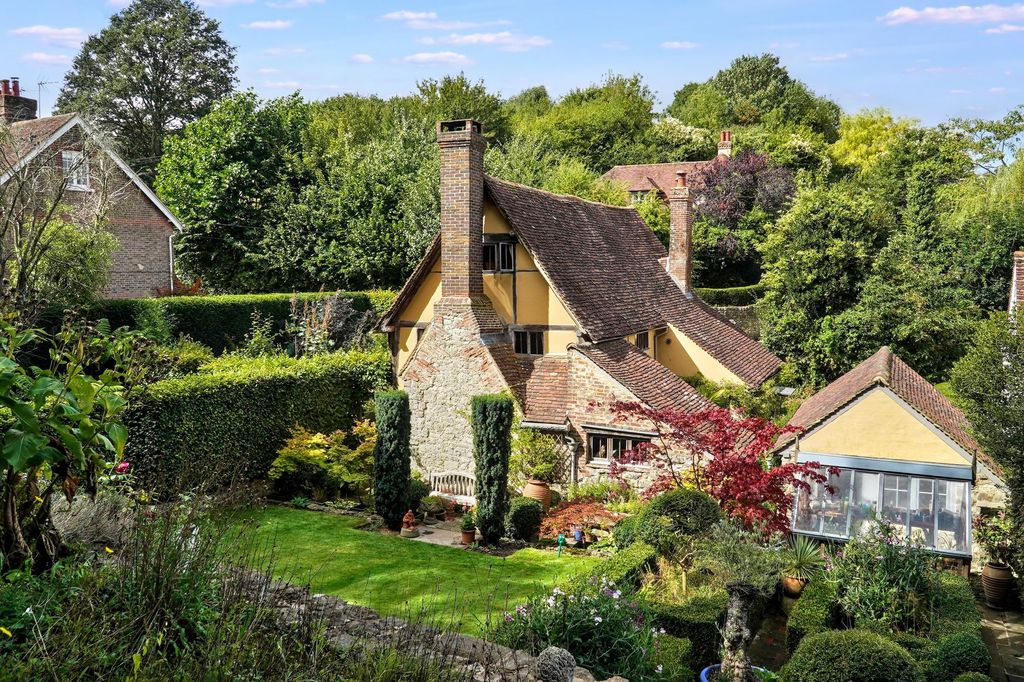 Property photo 1 of 24