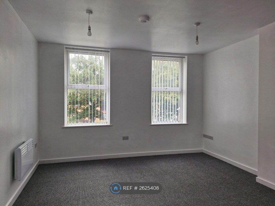 Property photo 2 of 5 Living Room