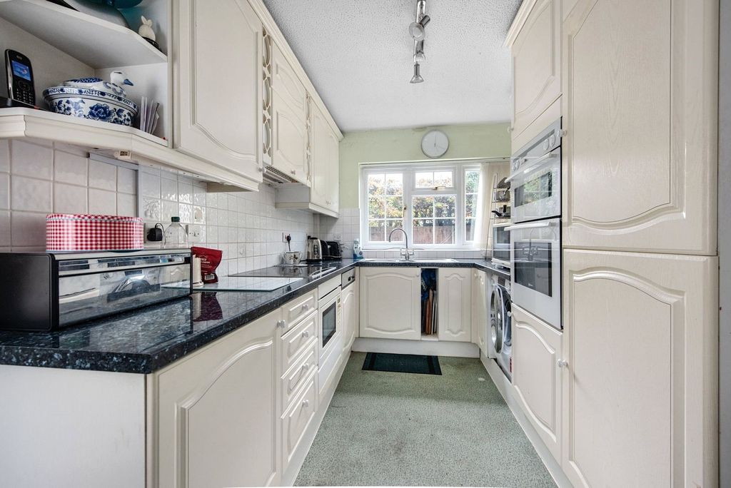 Property photo 3 of 8 Picture No. 04