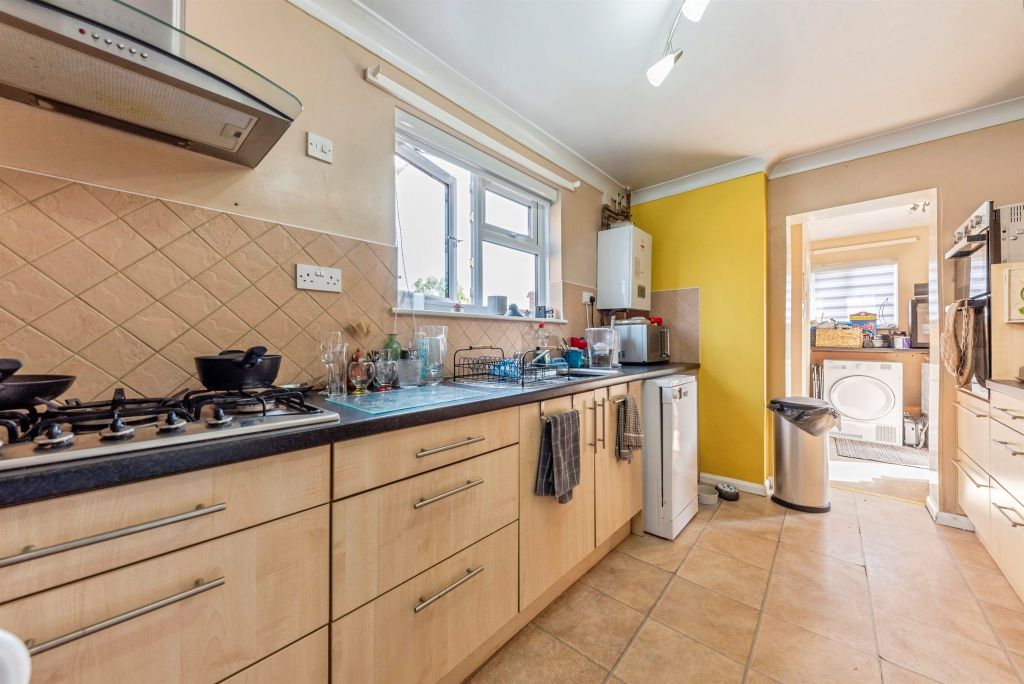 Property photo 3 of 20