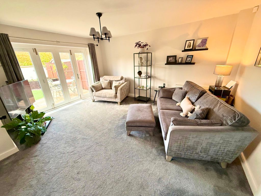 Property photo 3 of 29