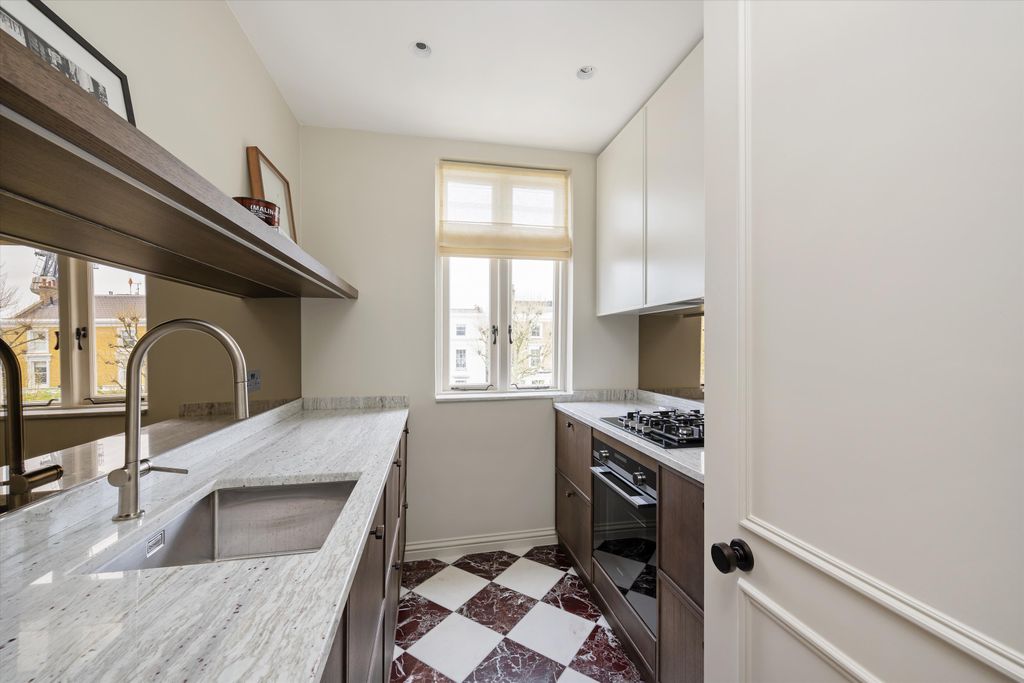 Property photo 3 of 9 Image