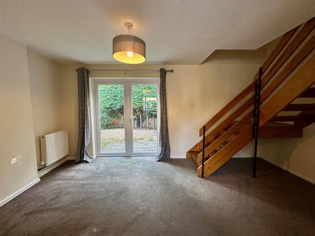 Property photo 2 of 20 Lounge/Dining Room