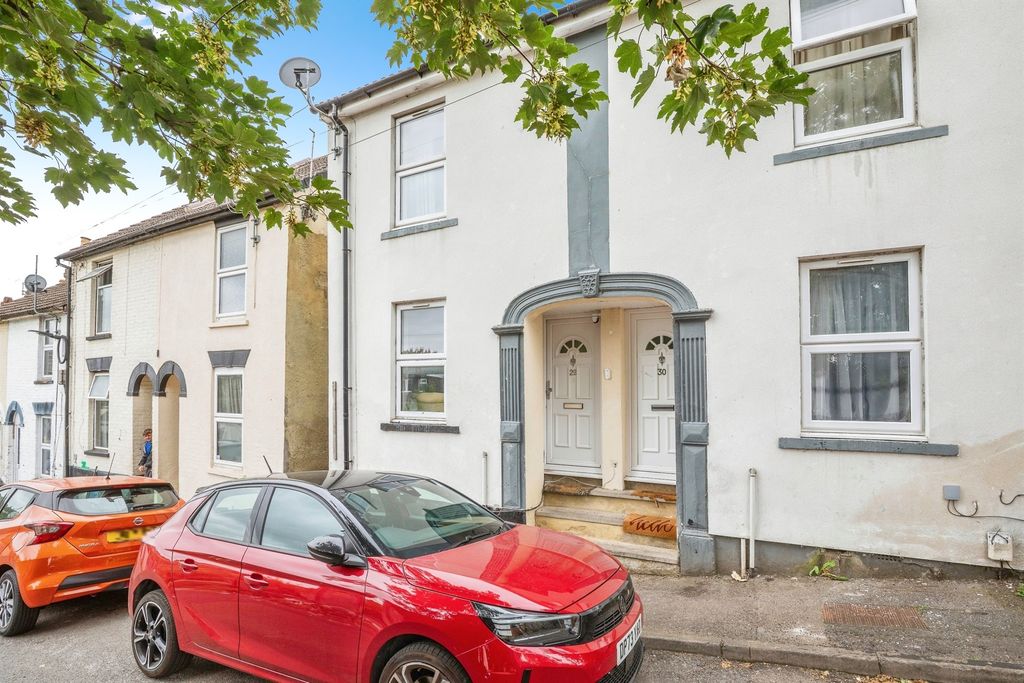 Property photo 1 of 7