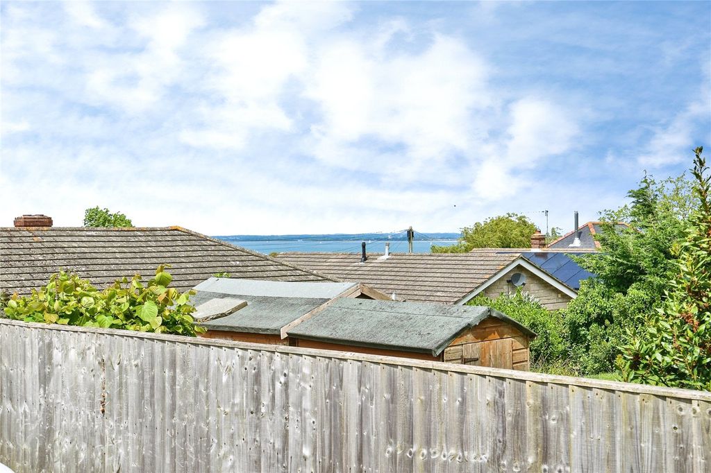 Property photo 2 of 15 Picture No. 22