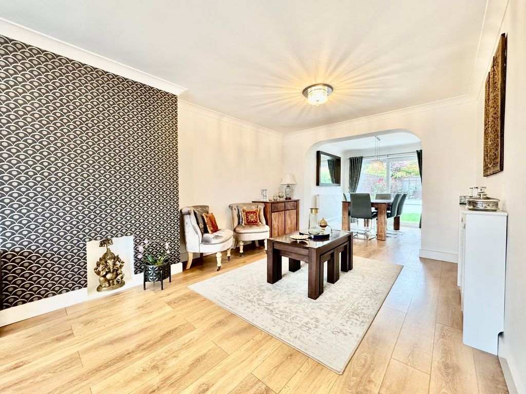 Property photo 3 of 24