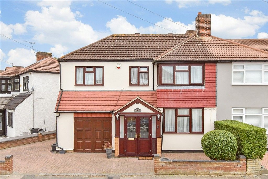 Property photo 2 of 9 External (Web)