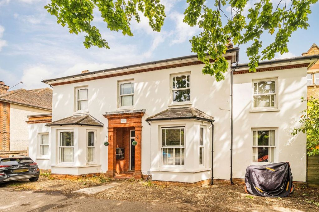 Property photo 1 of 6