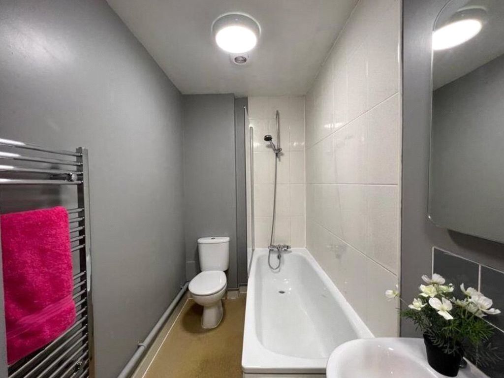 Property photo 3 of 3 Picture No. 02