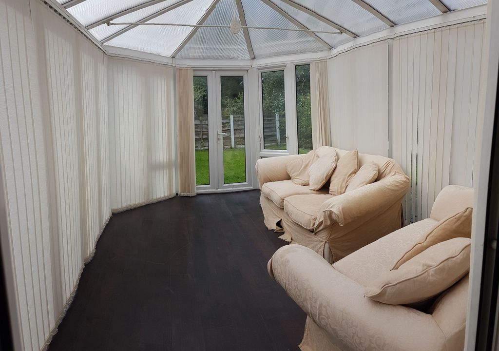 Property photo 2 of 34