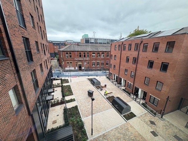 Property photo 1 of 8 Exterior