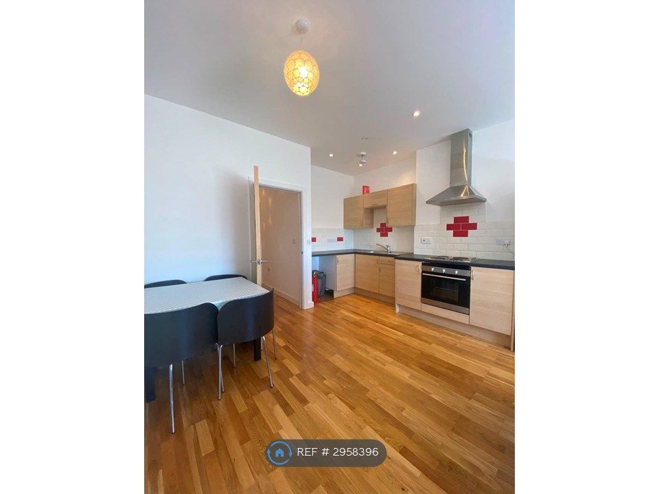 Property photo 1 of 5