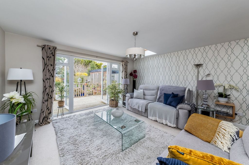 Property photo 3 of 29