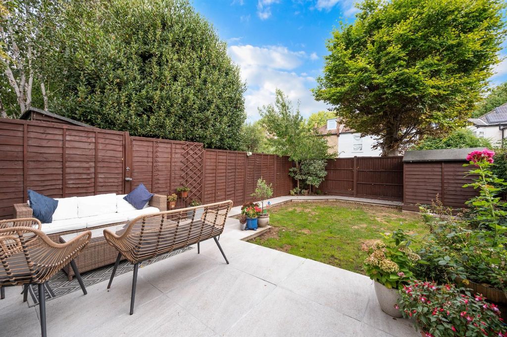 Property photo 3 of 20 St James Avenue