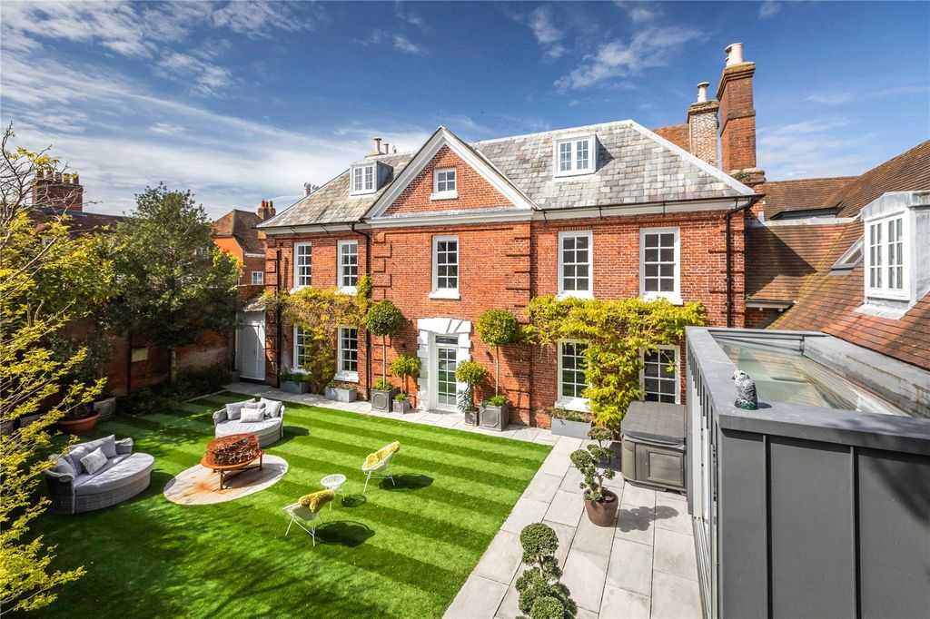 Property photo 1 of 19 Rear Aspect