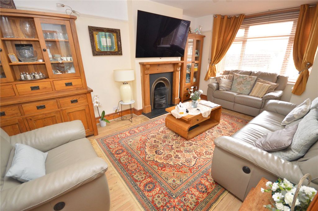 Property photo 2 of 18 Picture No. 08