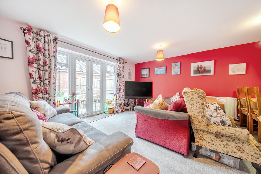 Property photo 2 of 23 Living / Dining Room