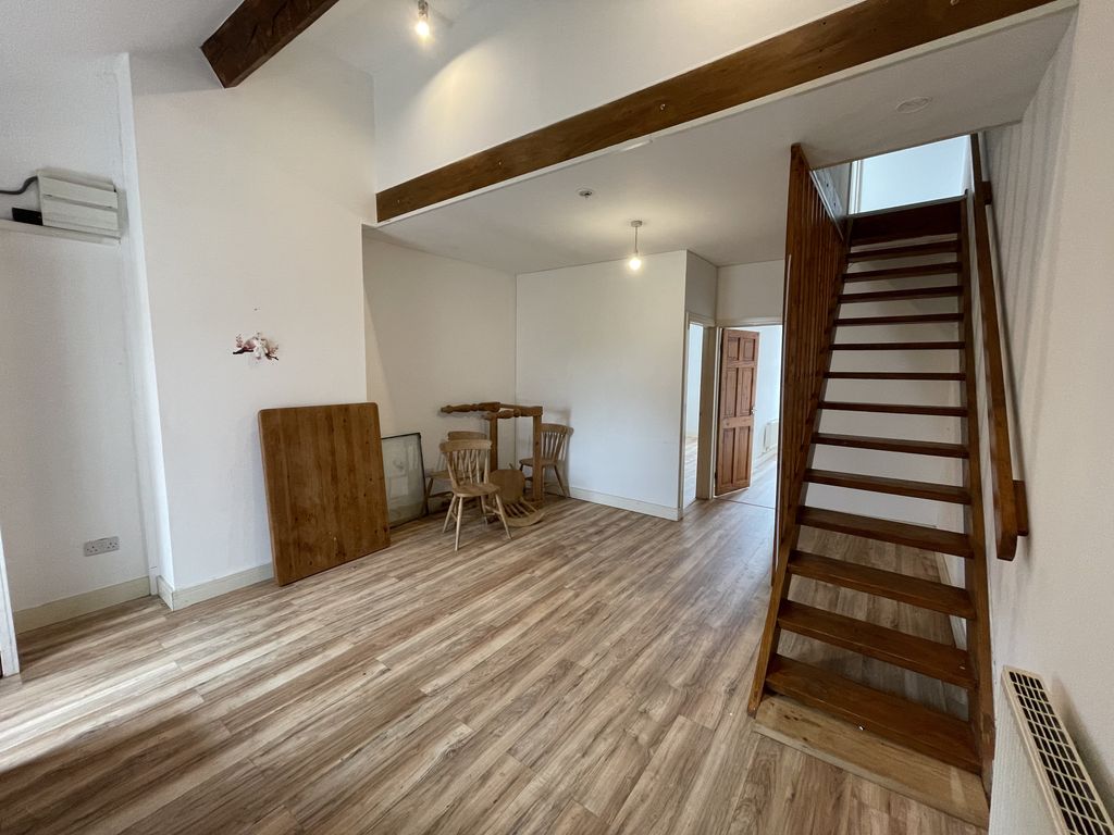 Property photo 1 of 6 Img_1497