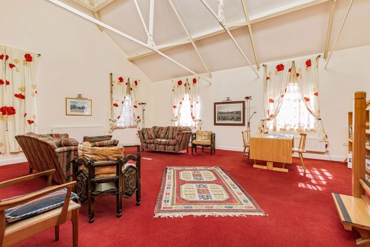 Property photo 3 of 7 305685