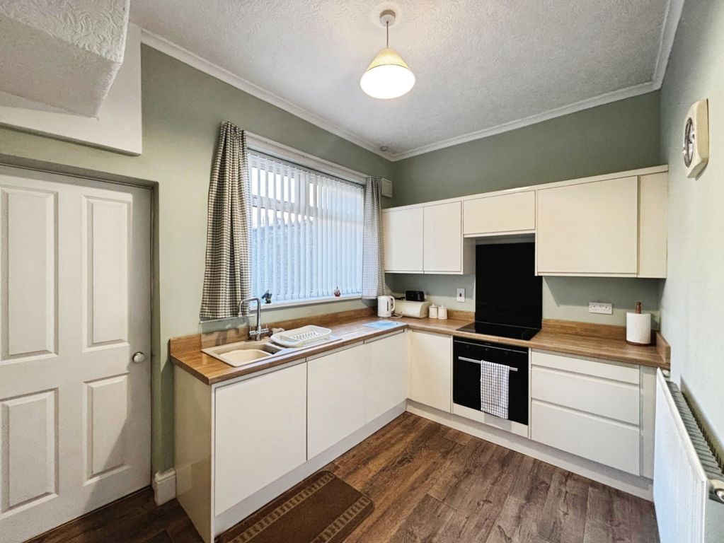 Property photo 3 of 12 Pbox-Img.Jpeg